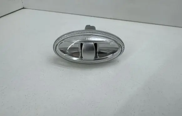 Opel Combo E Front fender indicator light 9680057480