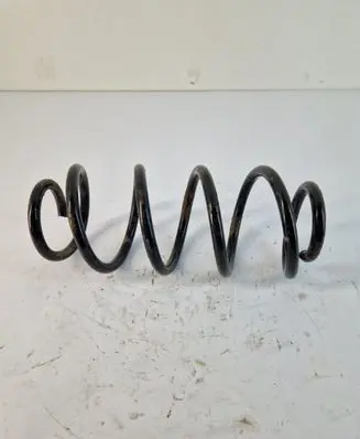 Mercedes-Benz GLA W156 Rear coil spring