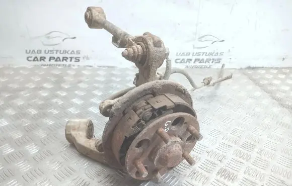 Honda FR-V Rear wheel hub spindle/knuckle 