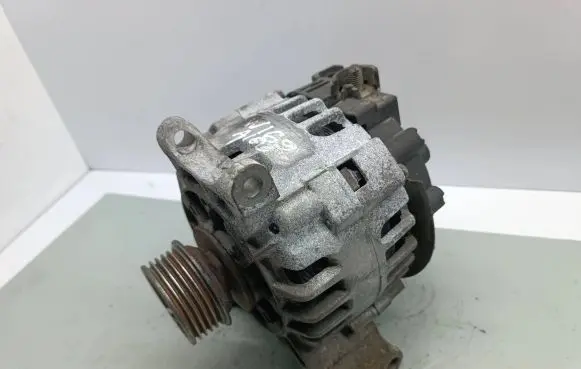 Mercedes-Benz A W169 Generator/alternator A2661540802 305102044 2542955A
