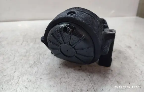 Audi Q5 SQ5 Engine mount bracket