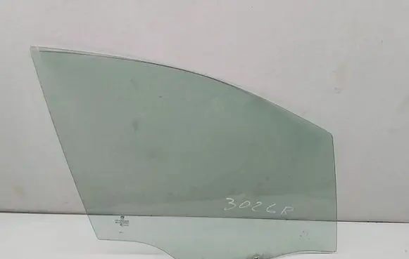 Peugeot 208 Rear door window glass 9676399680