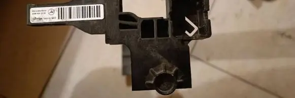 Mercedes-Benz E W238 Radiator mount bracket A0995042000