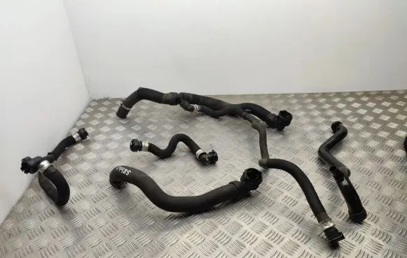 Citroen C4 II Picasso Engine coolant pipe/hose