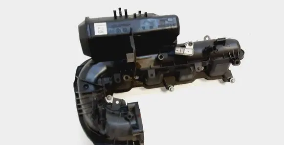 Mercedes-Benz C W205 Intake manifold A2740900337