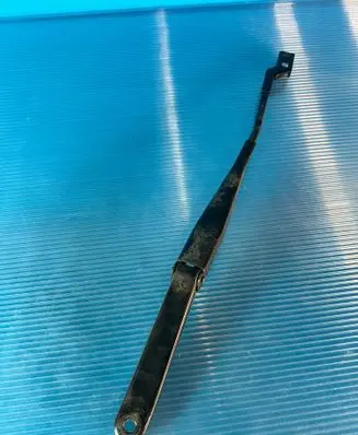 Ford Fiesta Front wiper blade arm 8A6117526AE