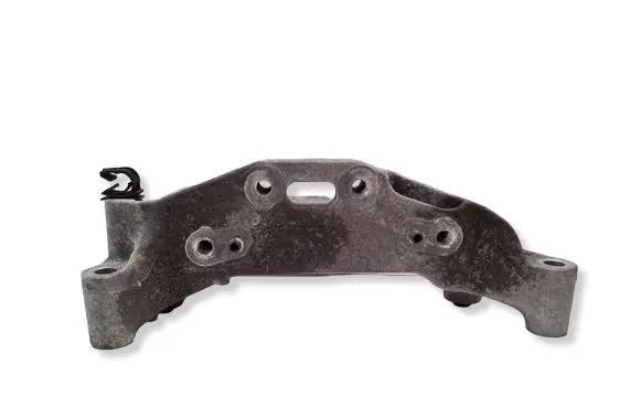Opel Mokka B Engine mounting bracket 9813582980