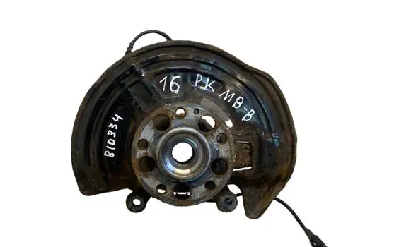 Mercedes-Benz B W246 W242 Front wheel hub 