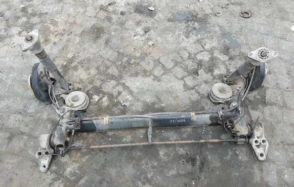 Volkswagen PASSAT B5 Rear axle beam