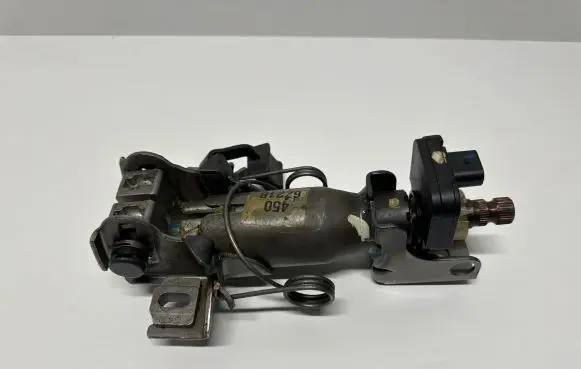 Toyota Avensis T250 Steering wheel axle 8924502020 691280572 0265005487