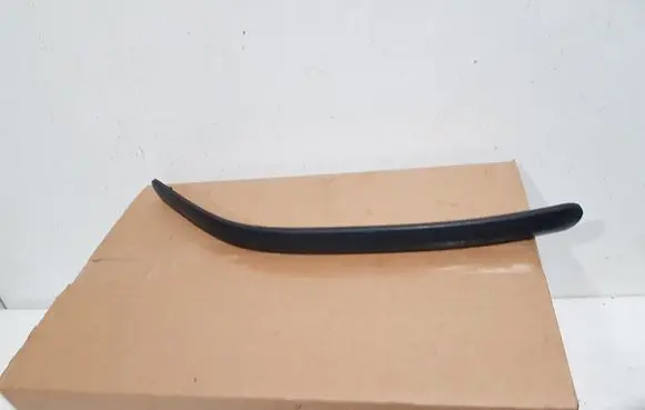 Honda Civic Front bumper corner part panel trim 71103S04000U