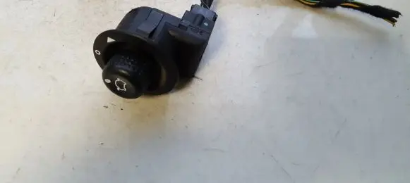 Ford Fiesta Wing mirror switch 93BG17B676BB