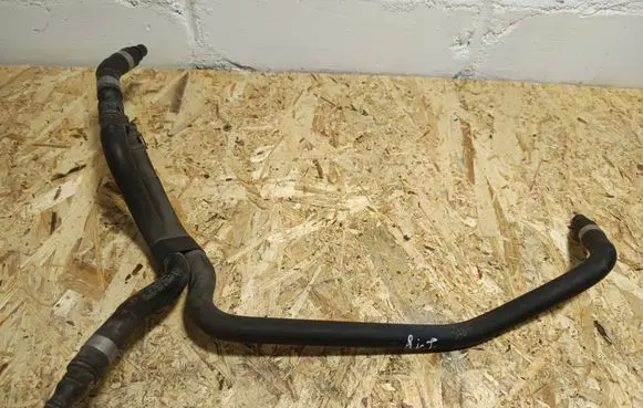 Mercedes-Benz CLS C218 X218 Engine coolant pipe/hose A2125010625 625440 4626609