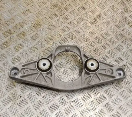 BMW 5 F10 F11 Rear differential/diff mount bracket 2284474