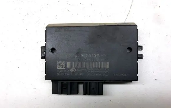 Volkswagen PASSAT B6 Tow bar trailer control unit/module 1K0907383B 5DS00953021