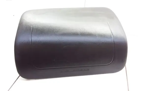 Passenger airbag