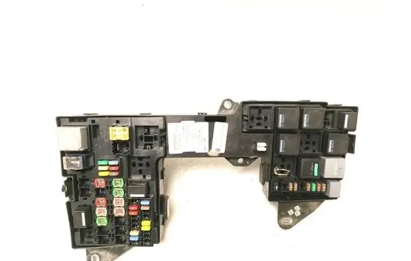 Jaguar XF X250 Fuse module AX2314290AGB