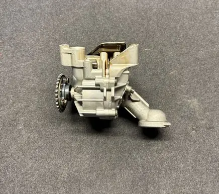 BMW 5 F10 F11 Oil pump 7643256 7568821 7572479