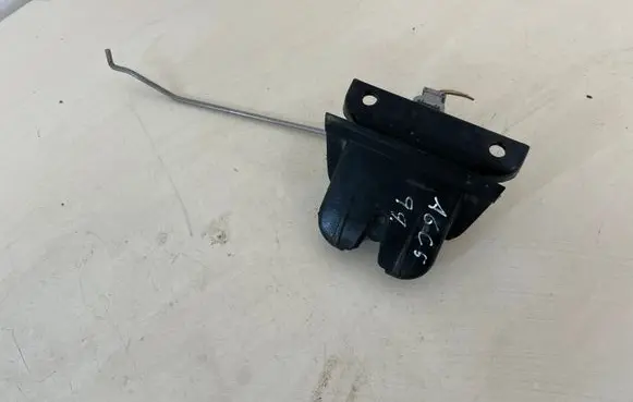Audi A6 S6 C5 4B Tailgate/trunk/boot lock/catch/latch 4B9827505L