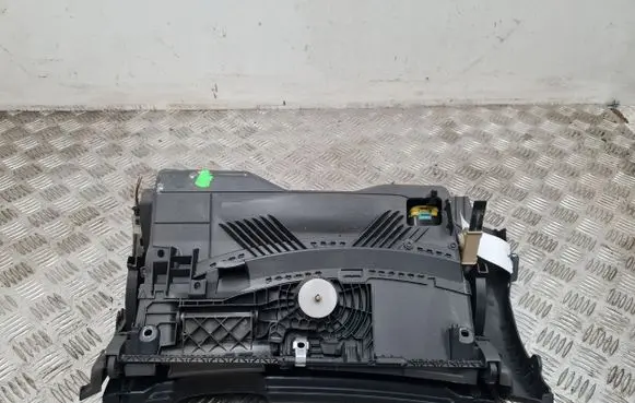 Skoda Octavia Mk2 (1Z) Glove box 1Z1857103