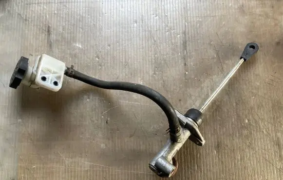 Clutch master cylinder