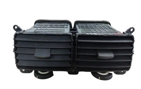 KIA Sportage Dash center air vent grill KM84810A 80335148