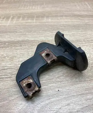 BMW 5 E39 Front bumper mounting bracket 8159362