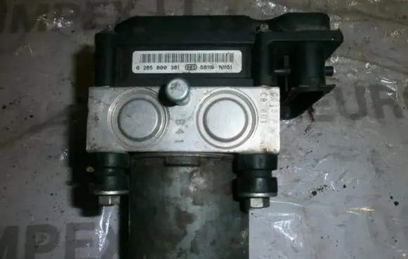 Ford Mondeo Mk III ABS Pump 0265800381 5S712M110AA