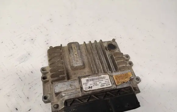 Hyundai i30 Engine control unit/module 391302A600