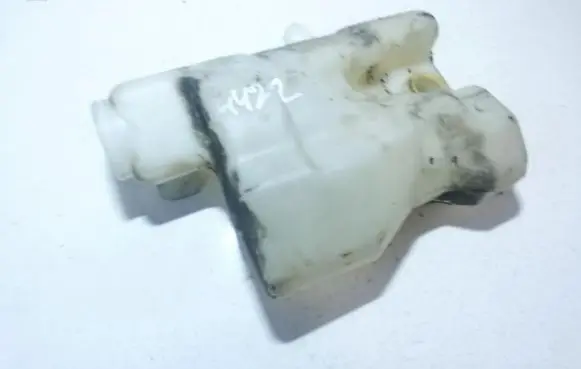 Peugeot 405 Windshield washer fluid reservoir/tank 9600449580