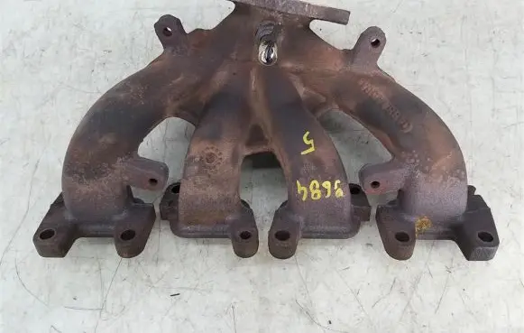 Chrysler PT Cruiser Exhaust manifold 04884458AA