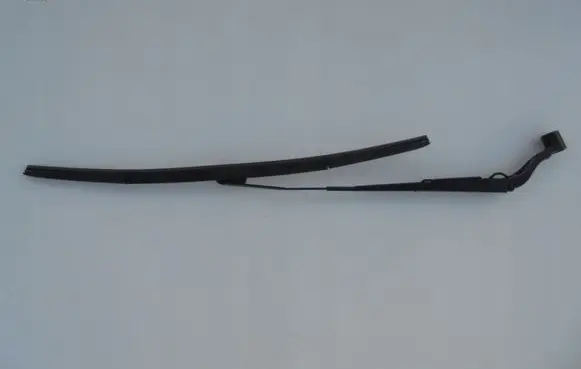 Nissan X-Trail T32 Front wiper blade arm
