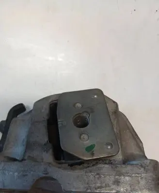 Volvo XC90 Engine mount bracket 30741583