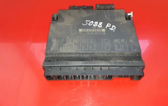 Mercedes-Benz S W220 Seat control module 2208206926 6380 00W18