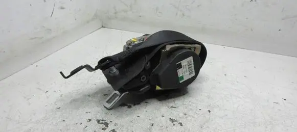 Mercedes-Benz E W211 Seat belt trim A2118604285