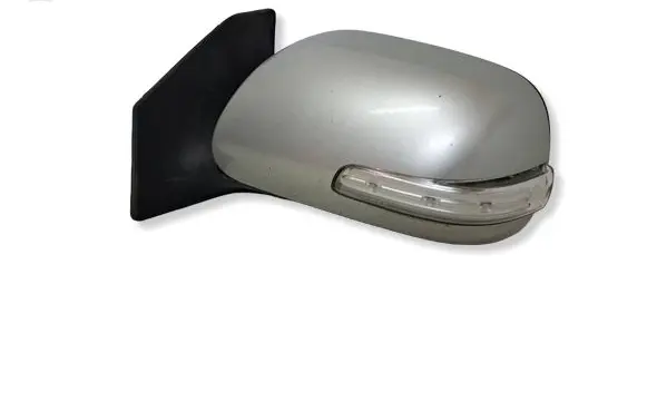 Toyota Avensis T250 Front door electric wing mirror 