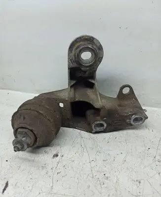 Audi A4 S4 B5 8D Engine mount bracket
