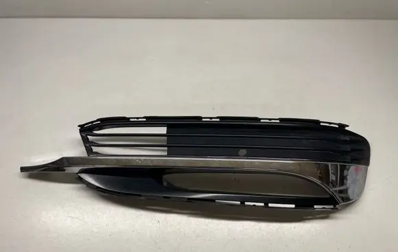 BMW 7 G11 G12 Front fog light trim/grill 7369408 51117369407 7486838