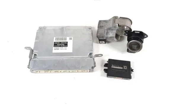 Lexus IS III XE30 Engine ECU kit and lock set 