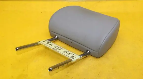 Volkswagen Transporter - Caravelle T5 Rear seat headrest 