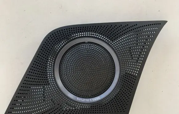 Side speaker trim/cover