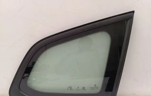 BMW iX1 Rear side window 43R00048