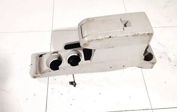 Dodge Caliber Armrest 1BM461DAAF