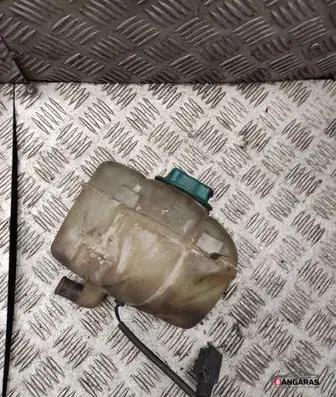 Volvo XC70 Coolant expansion tank/reservoir 8683455
