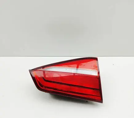 Volkswagen Jetta VI Tailgate rear/tail lights 5C6945093D