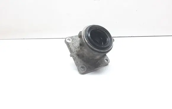 BMW X6 M Driveshaft support bearing bracket 7563779 31507563779
