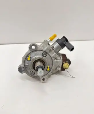 BMW 5 F10 F11 Fuel injection high pressure pump 0445010517 131204 7810696