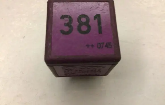 Audi A6 S6 C5 4B Other relay 431951253G 381