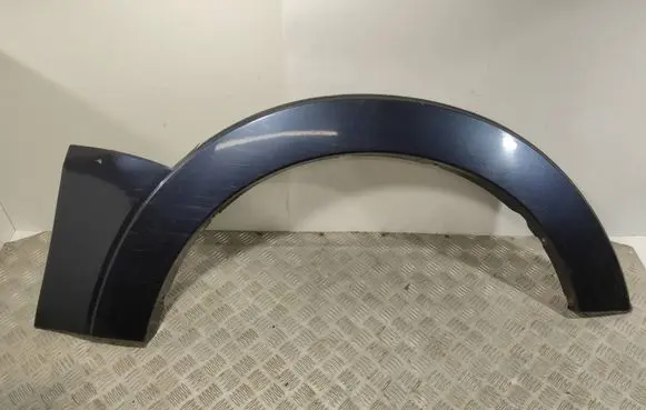 Mitsubishi Pajero Rear arch trim 7407A093