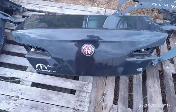 Alfa Romeo 159 Tailgate/trunk/boot lid 876B